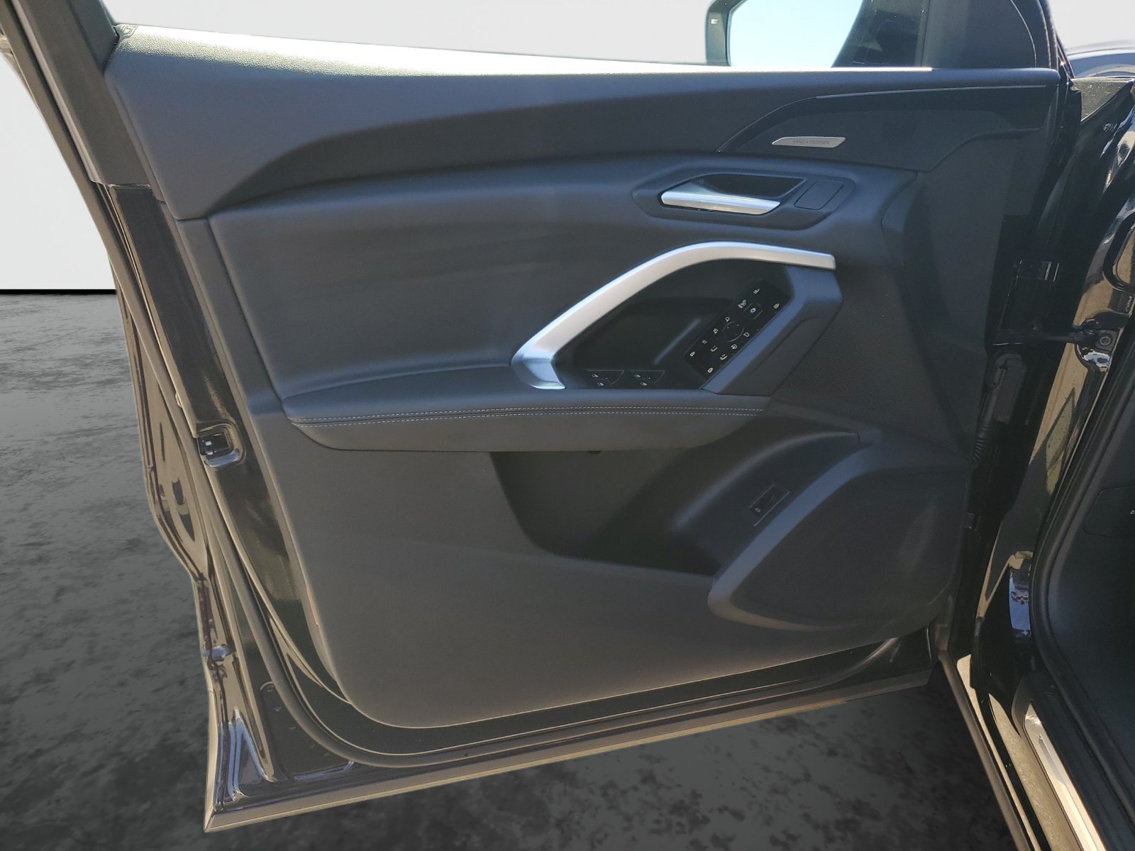 Used 2025 Audi Q5 Premium w/ Premium Plus AWD/4WD image 19