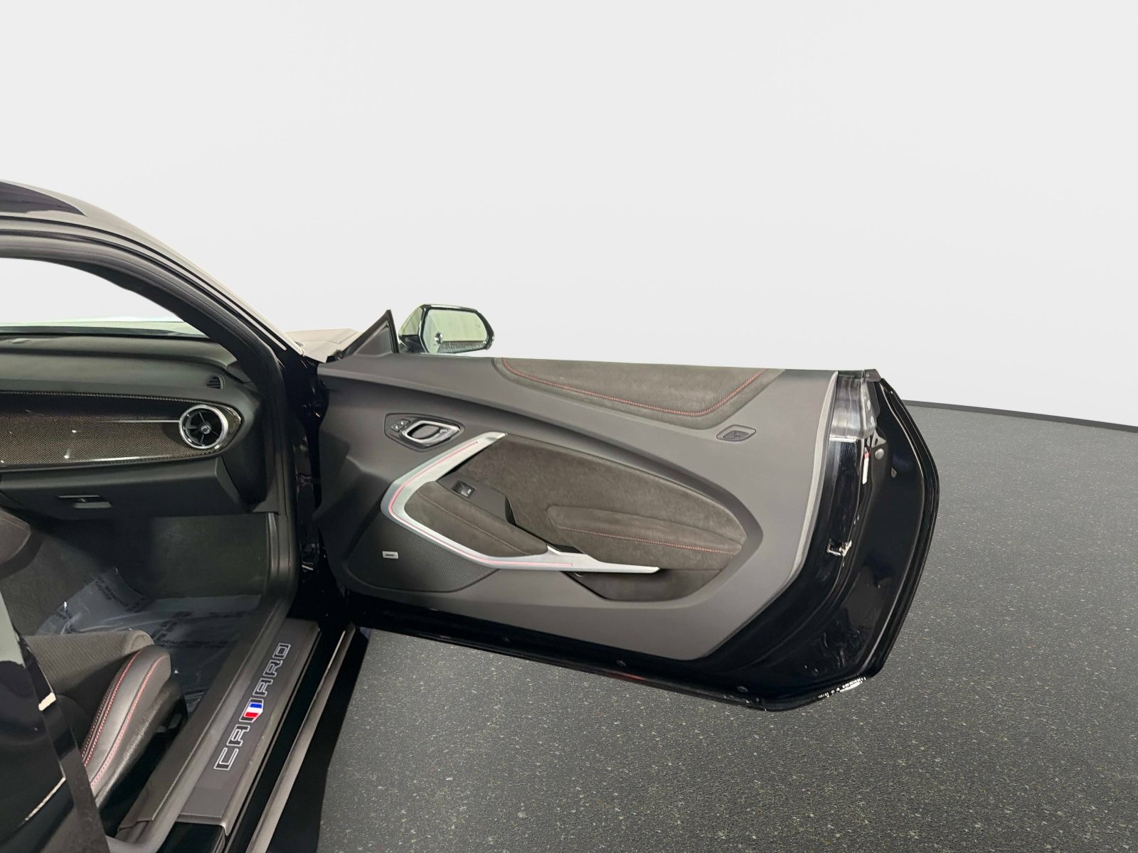 Used 2018 Chevrolet Camaro ZL1 w/ LPO, ZL1 Protection Package RWD image 22