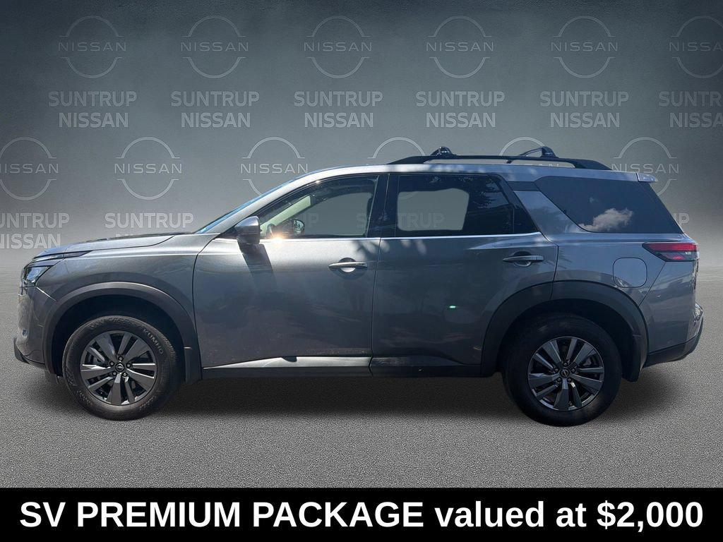 Used 2025 Nissan Pathfinder SV w/ SV Premium Package FWD image 2