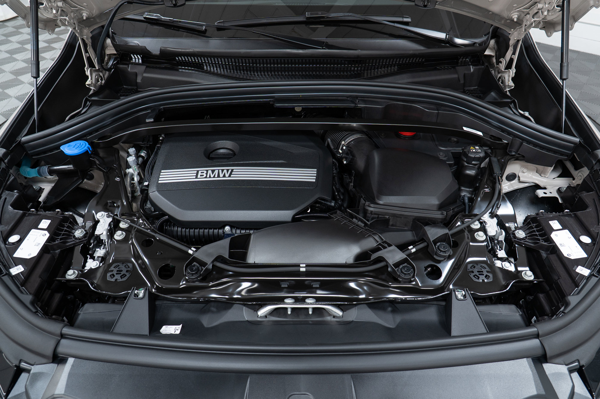 New 2026 BMW X1 xDrive28i w/ Convenience Package image 9