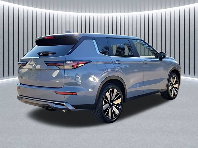 New 2026 Mitsubishi Outlander SE FWD image 6