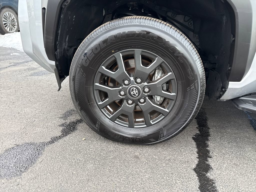 Used 2025 Toyota 4Runner SR5 image 29