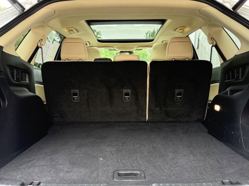 Certified 2022 Ford Edge SEL w/ Convenience Package image 5