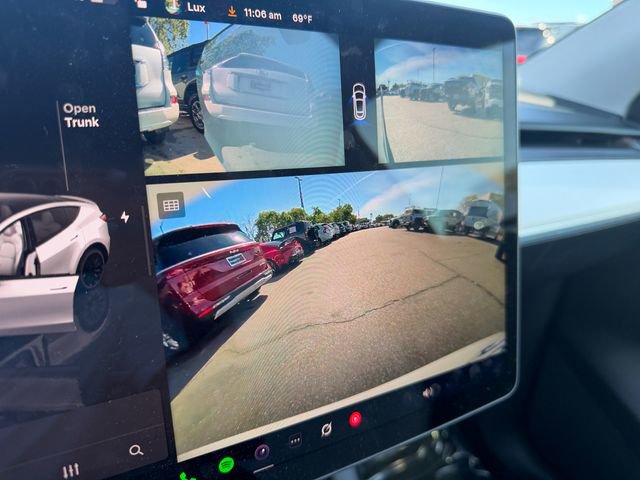 Used 2024 Tesla Model Y Performance image 22