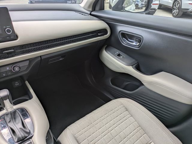 Used 2025 Honda HR-V LX image 17