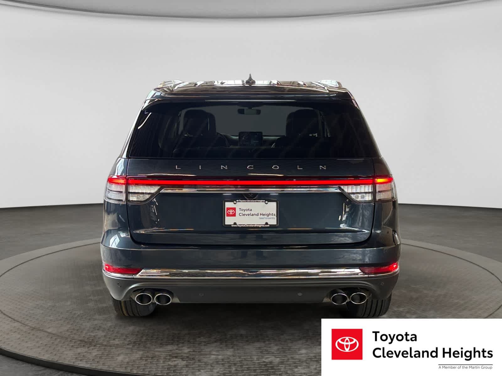 Used 2022 Lincoln Aviator Reserve w/ Equipment Group 201A AWD/4WD image 6