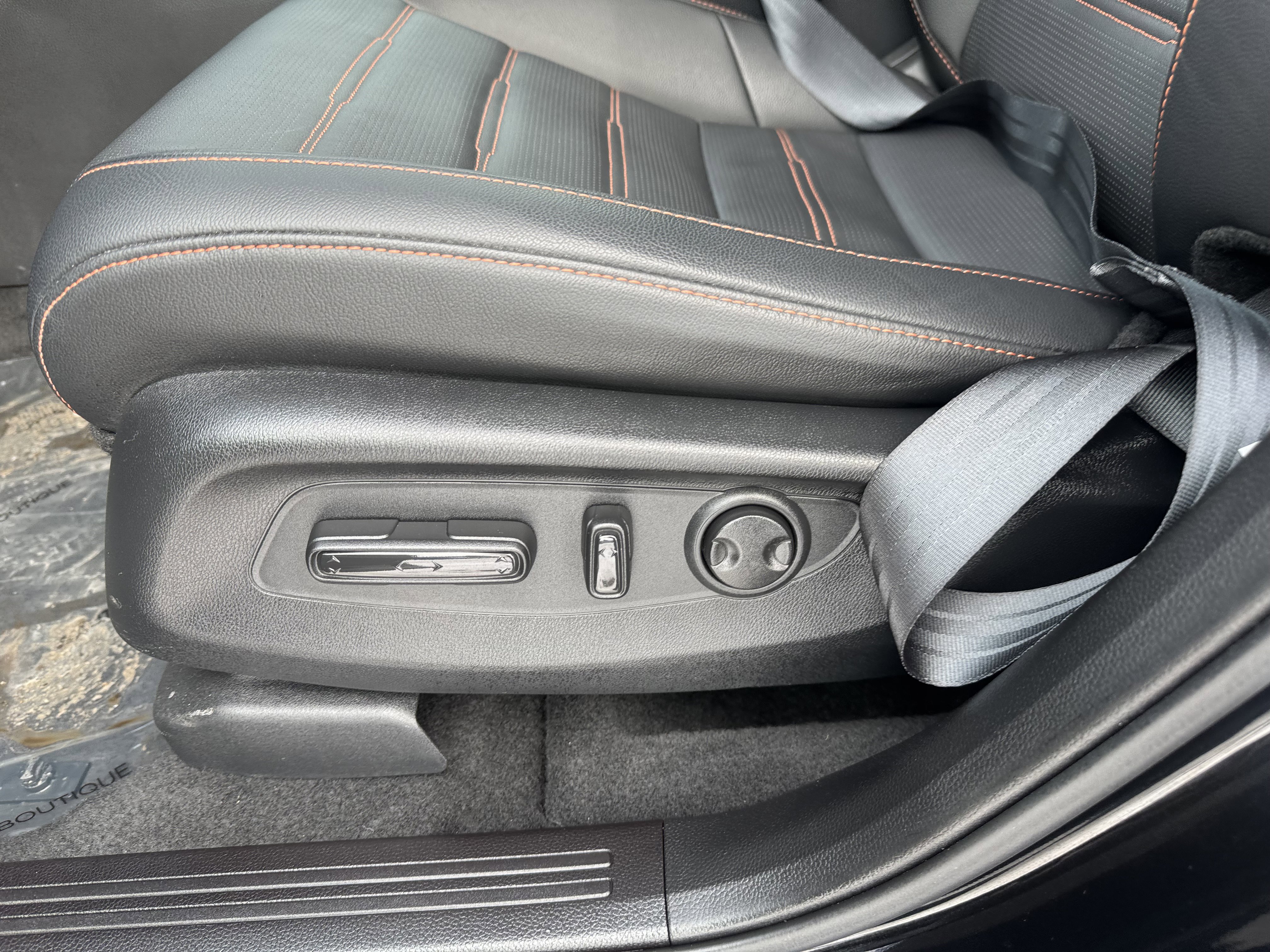 Used 2026 Honda CR-V Sport Touring image 28