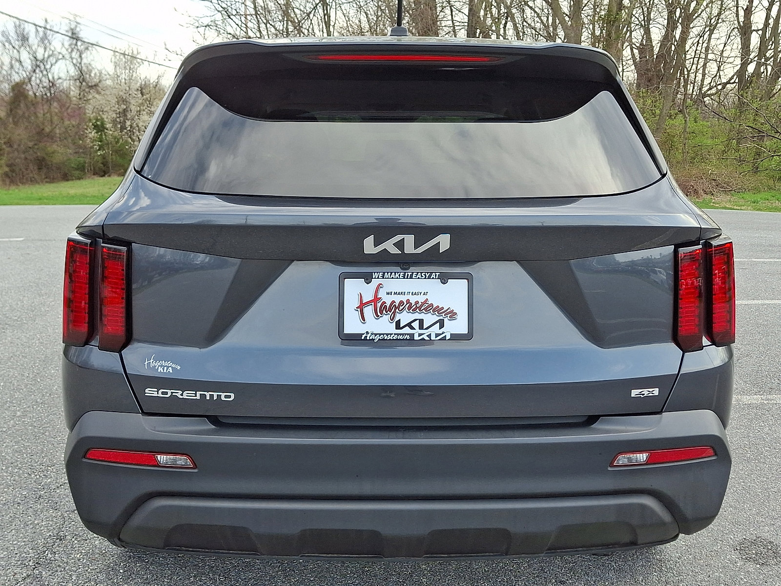 Used 2023 Kia Sorento LX image 5