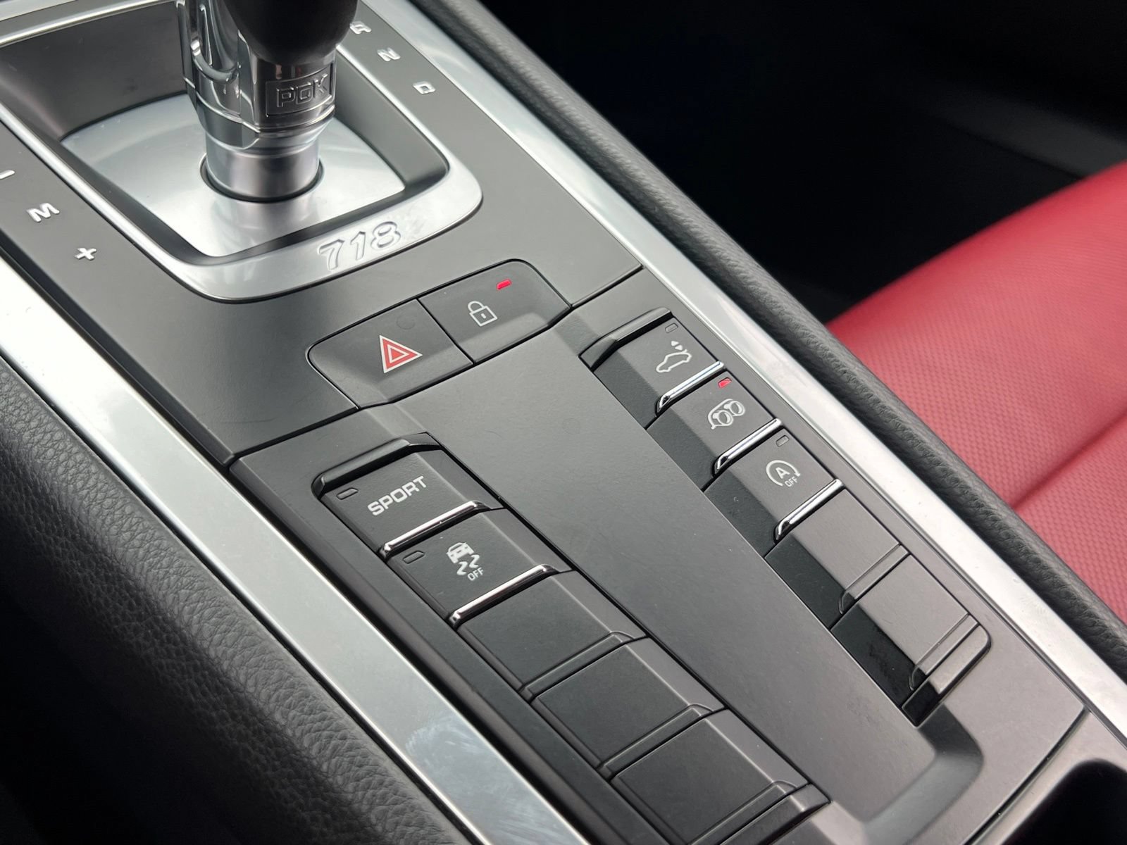 Certified 2021 Porsche 718 Cayman S RWD image 28