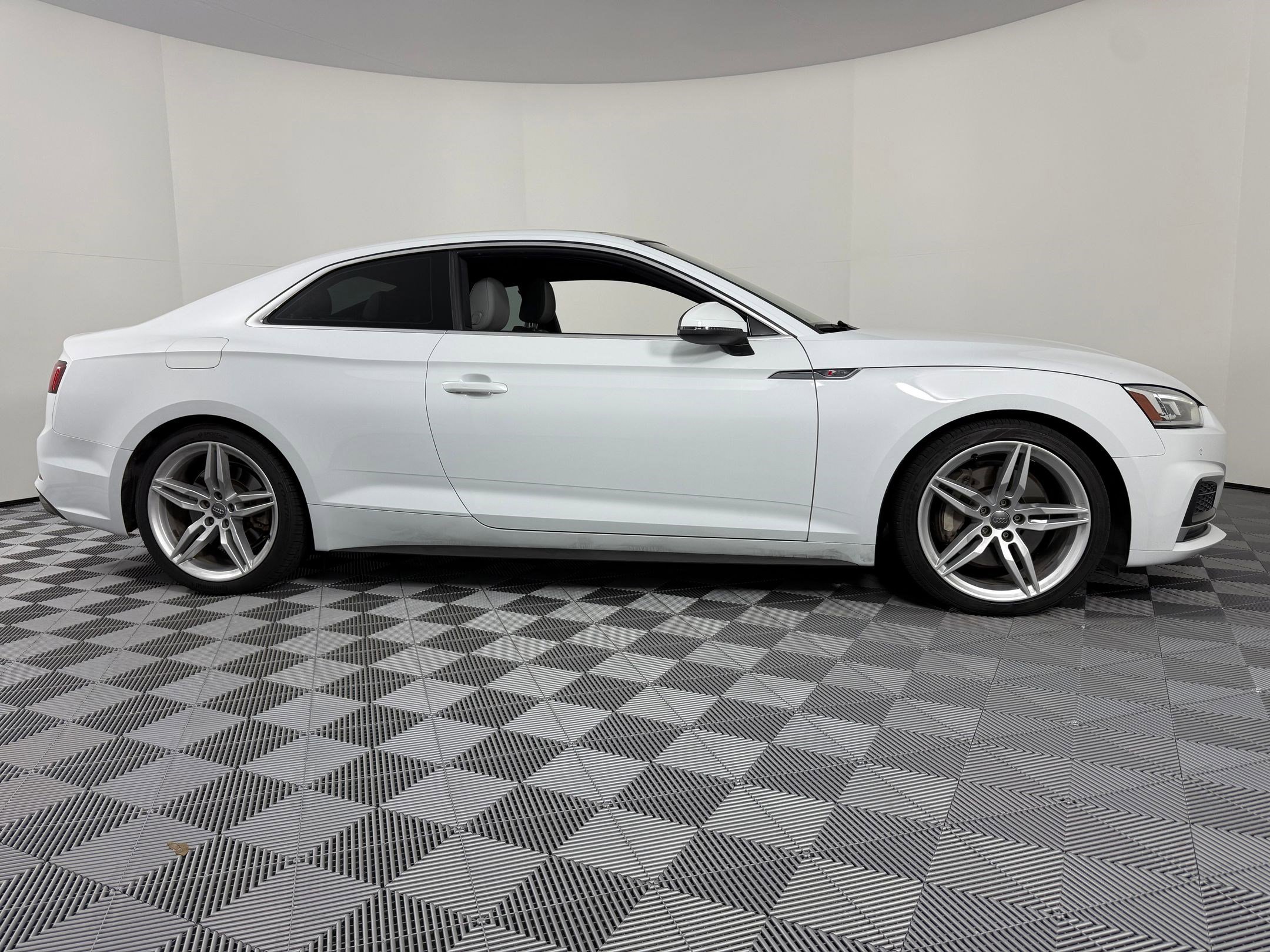 Used 2019 Audi A5 2.0T Premium Plus image 8