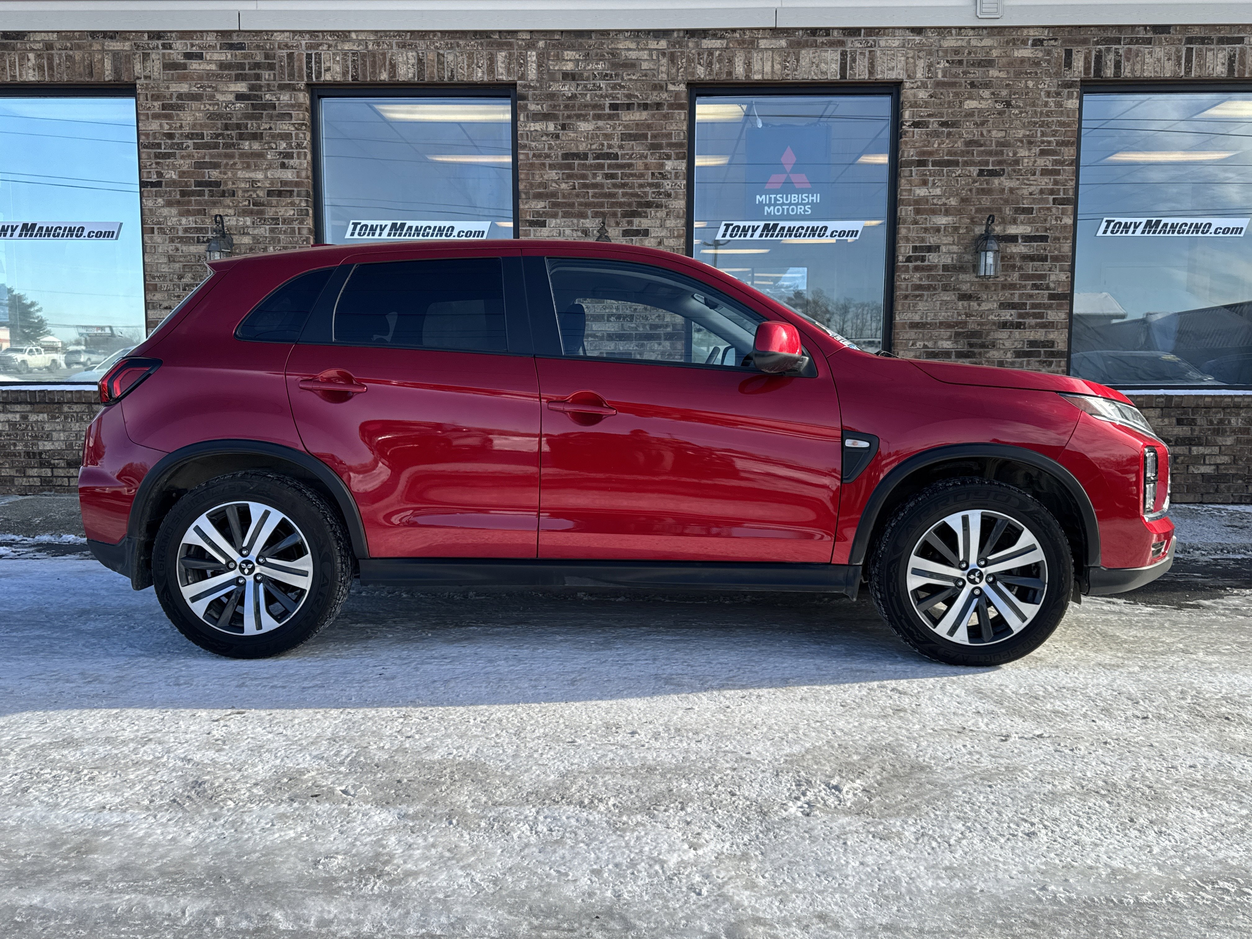 Used 2022 Mitsubishi Outlander Sport ES image 6