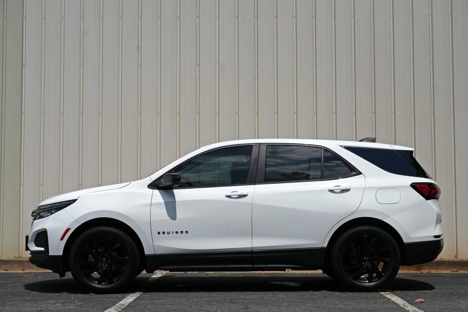 Used 2024 Chevrolet Equinox LS w/ LS Convenience Package AWD/4WD image 8