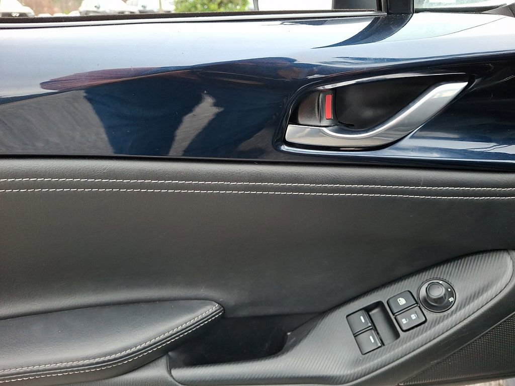 Used 2025 MAZDA MX-5 Miata RF Grand Touring image 12