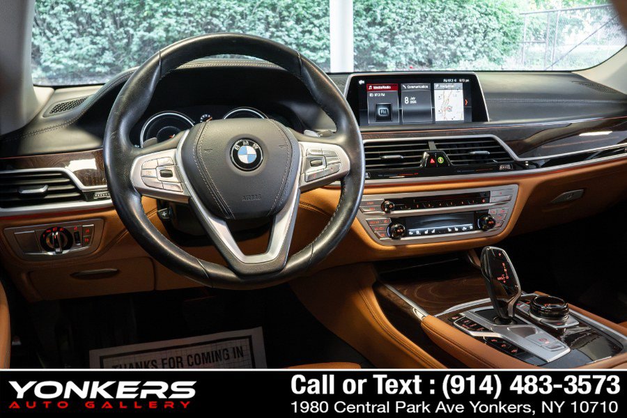 Used 2019 BMW 750i xDrive w/ Executive Package AWD/4WD image 57