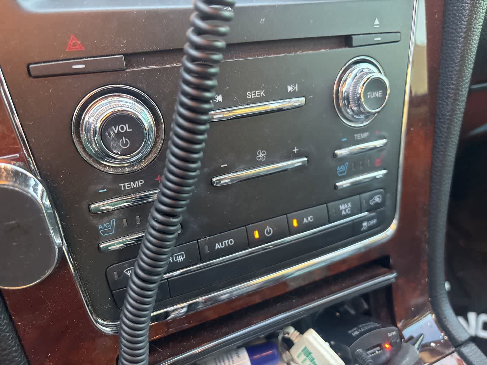 Used 2016 Lincoln Navigator L Select RWD image 6