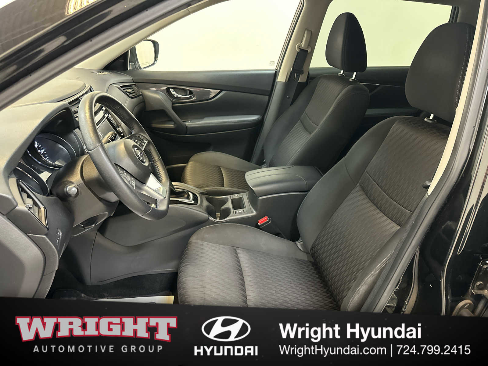 Used 2019 Nissan Rogue SV AWD/4WD image 11