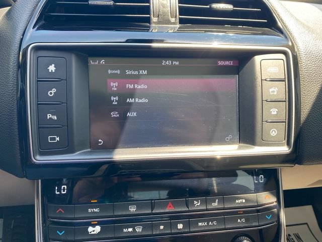 Used 2017 Jaguar XE Prestige RWD image 23