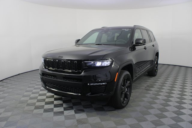 New 2025 Jeep Grand Cherokee L Limited w/ Black Appearance Package image 25