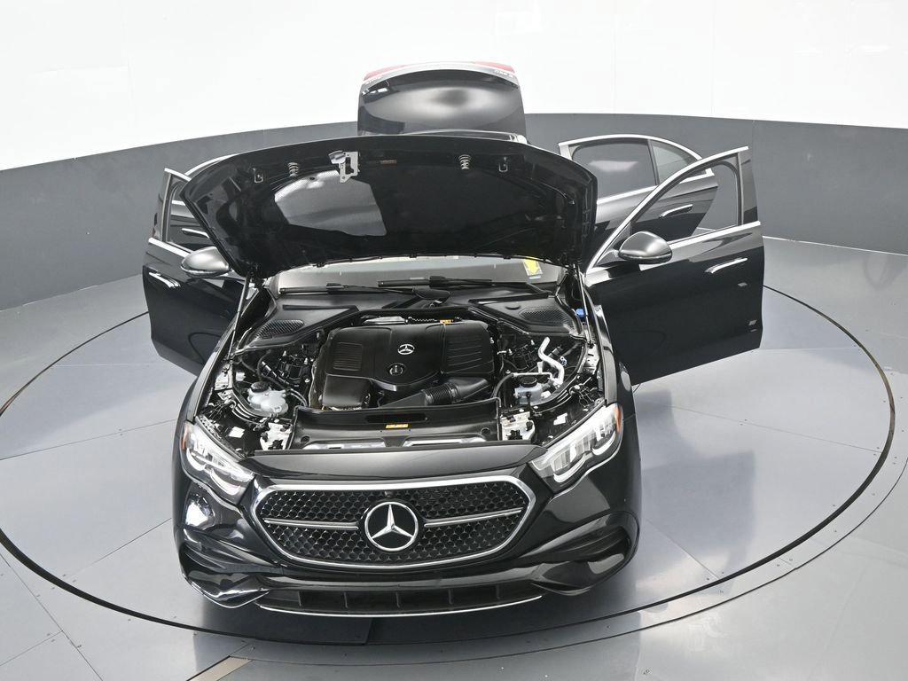 Used 2025 Mercedes-Benz E 350 4MATIC Sedan image 76