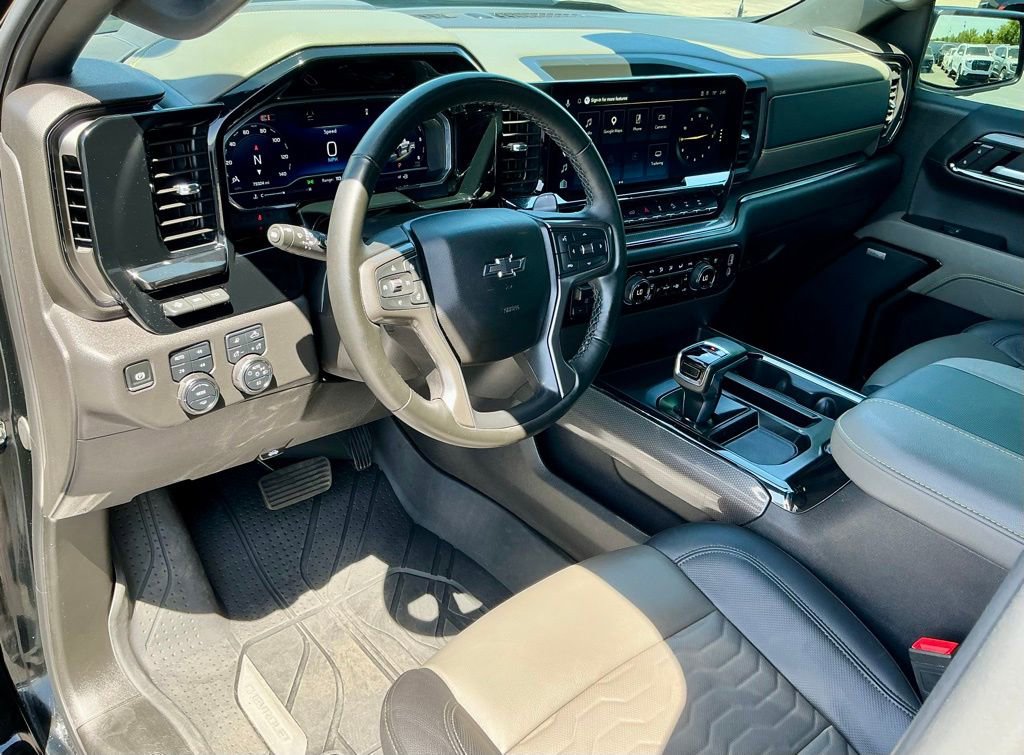Used 2025 Chevrolet Silverado 1500 ZR2 w/ Technology Package AWD/4WD image 39