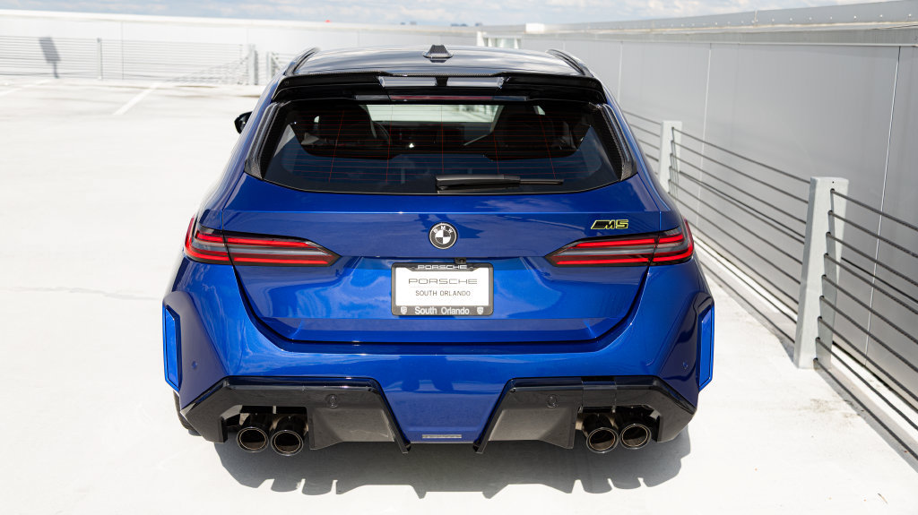 Used 2026 BMW M5 Touring AWD/4WD image 24