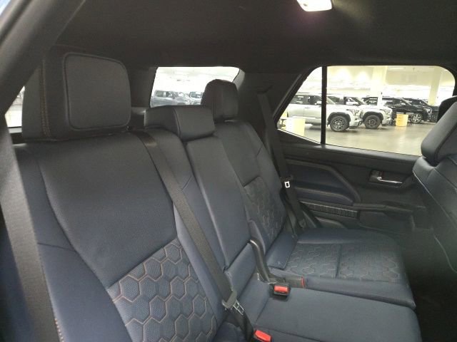 New 2026 Toyota 4Runner Platinum AWD/4WD image 12