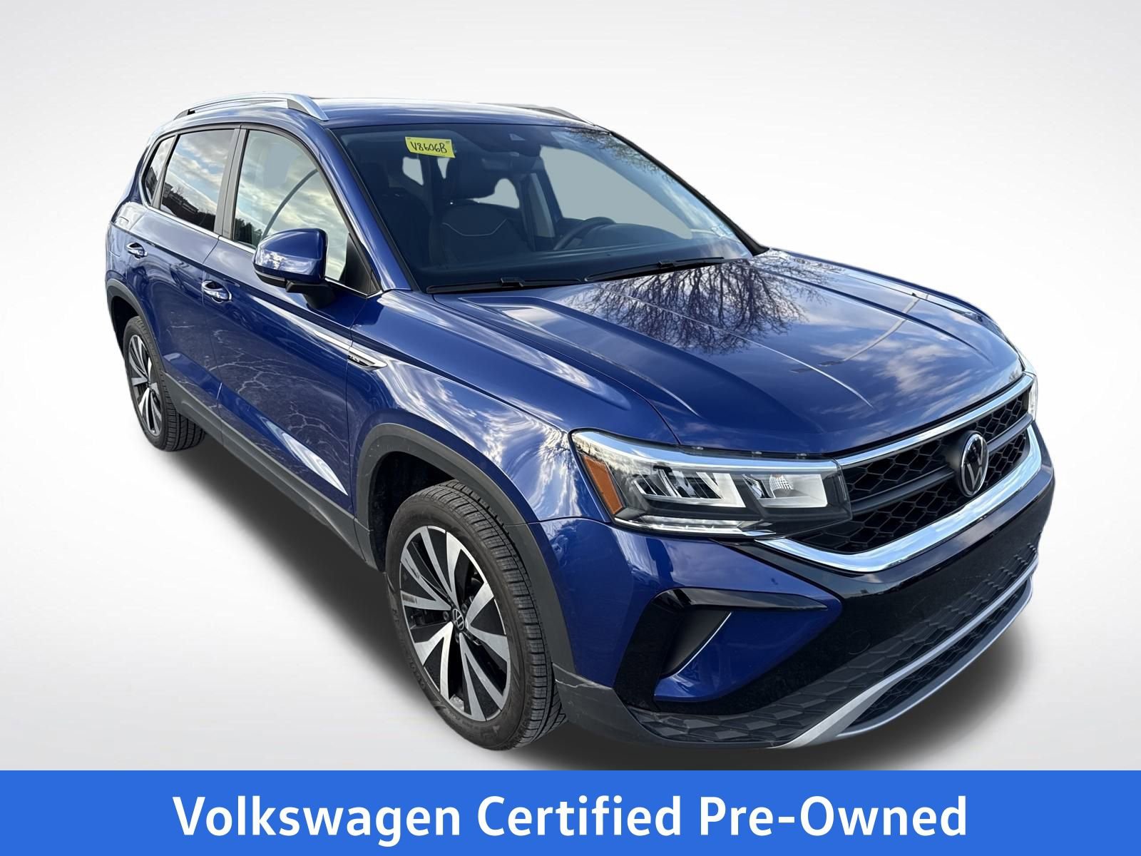 Certified 2023 Volkswagen Taos SE image 8