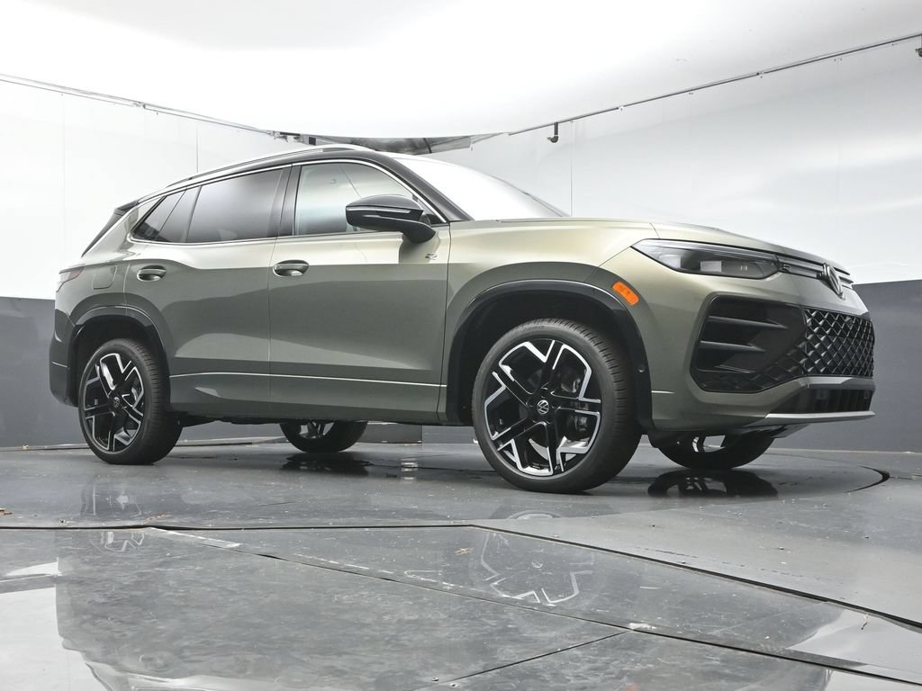New 2026 Volkswagen Tiguan SEL R-Line AWD/4WD image 41