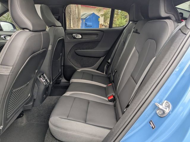 Certified 2023 Volvo C40 Recharge Core image 18