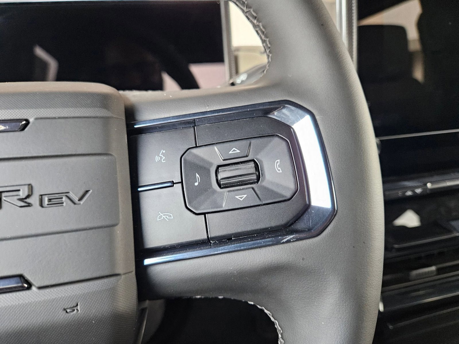 New 2026 GMC Hummer EV 4x4 Crew Cab image 12