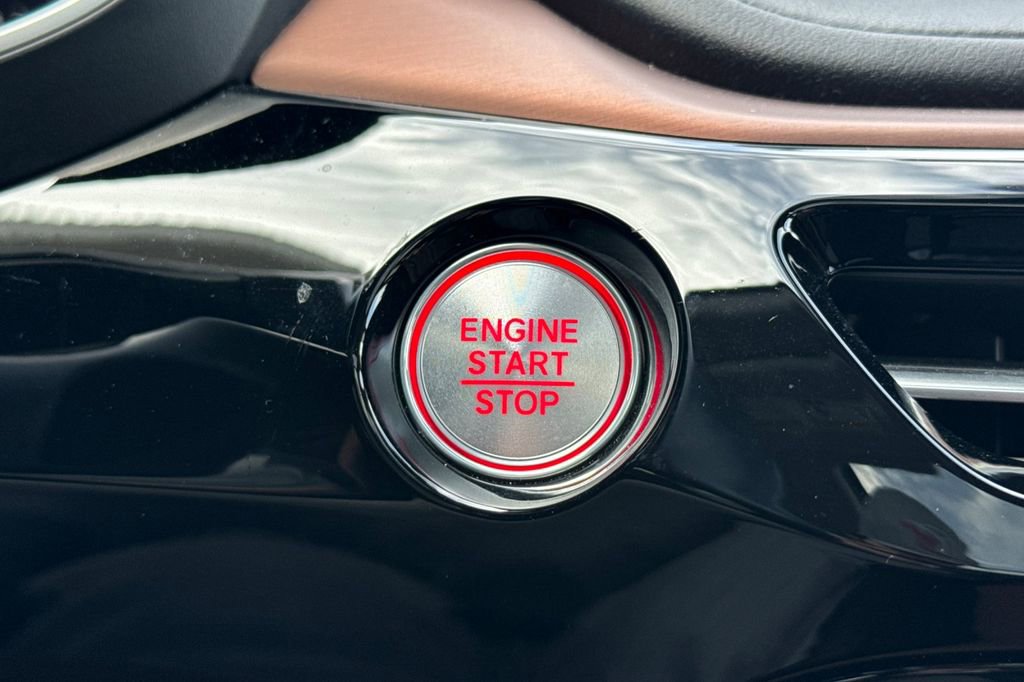 Certified 2023 Acura MDX FWD w/ Technology Package image 30