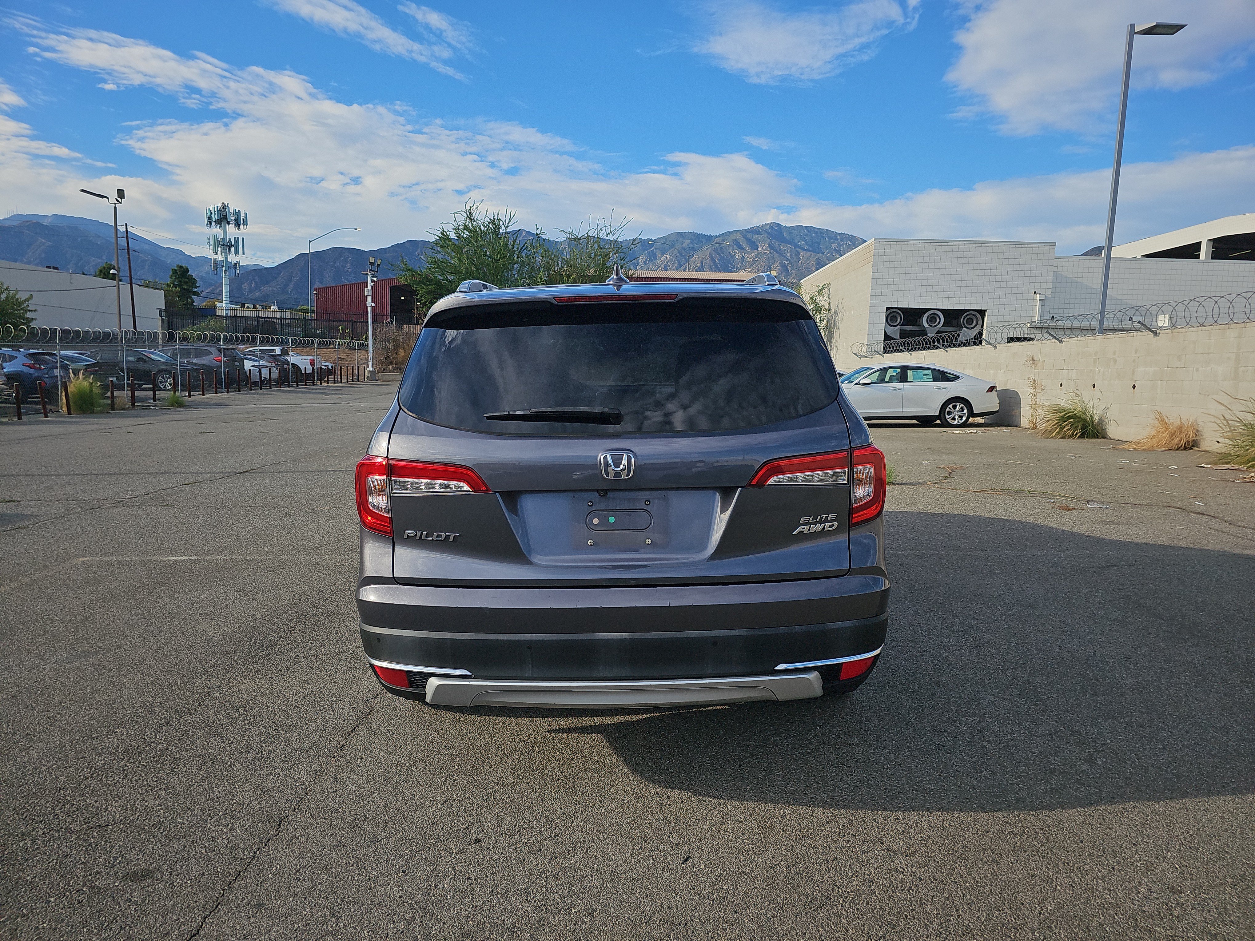 Used 2019 Honda Pilot Elite image 5