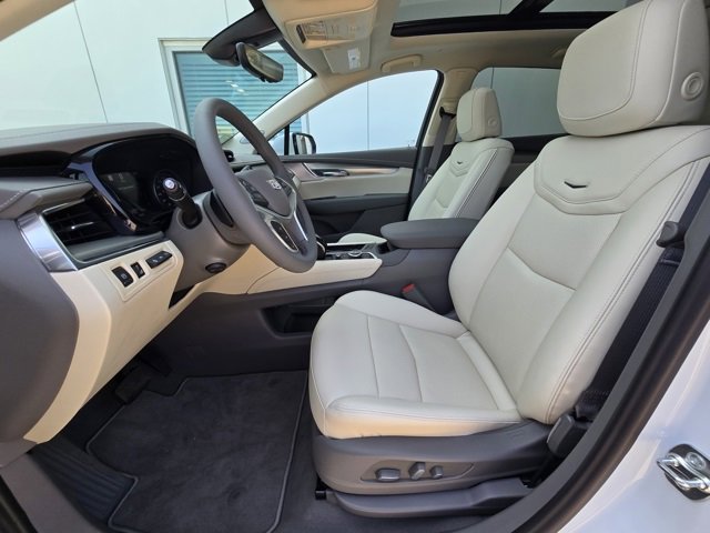 New 2025 Cadillac XT5 Premium Luxury w/ Technology Package image 10