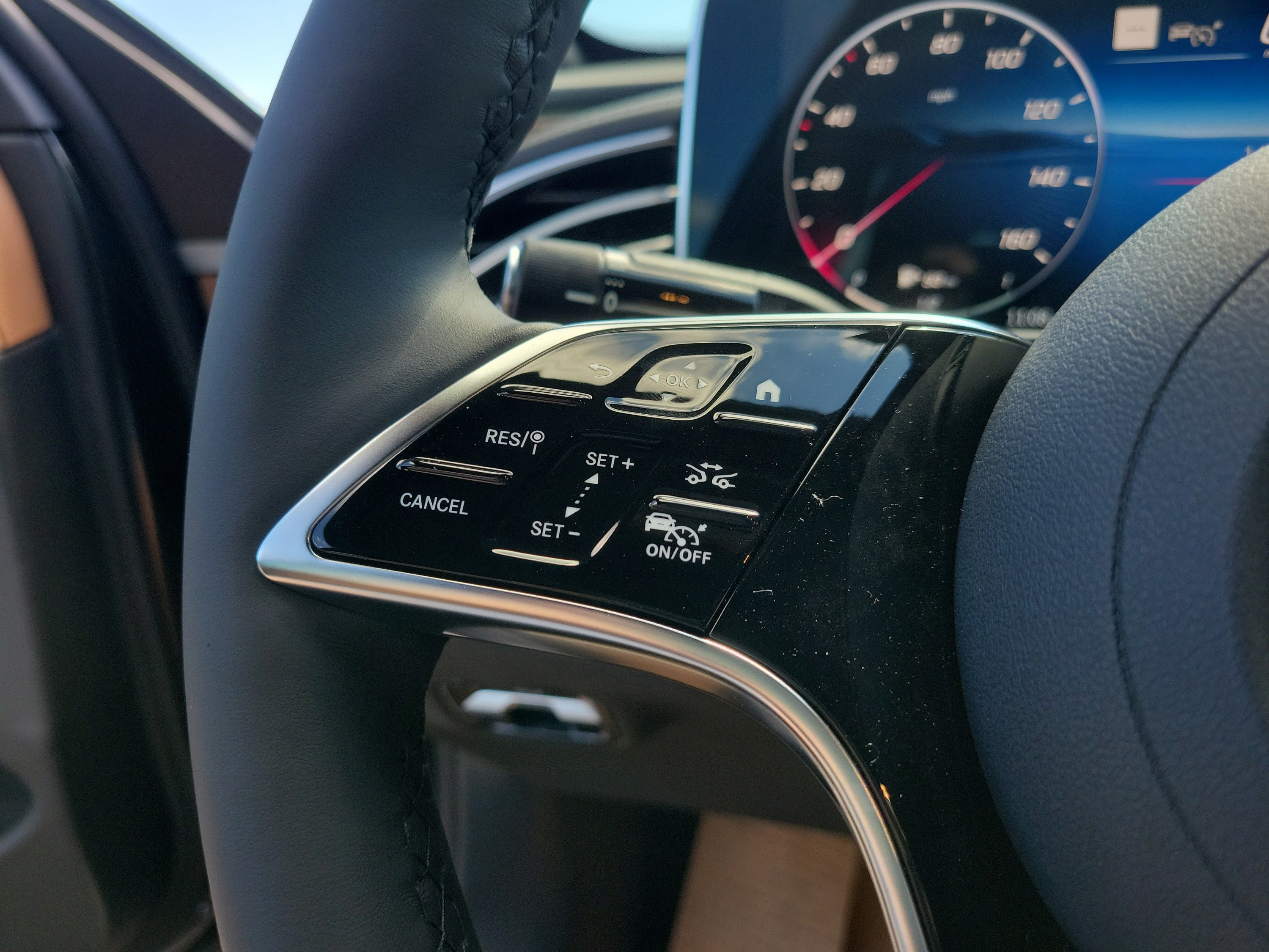 New 2027 Mercedes-Benz E 450 4MATIC Sedan image 23