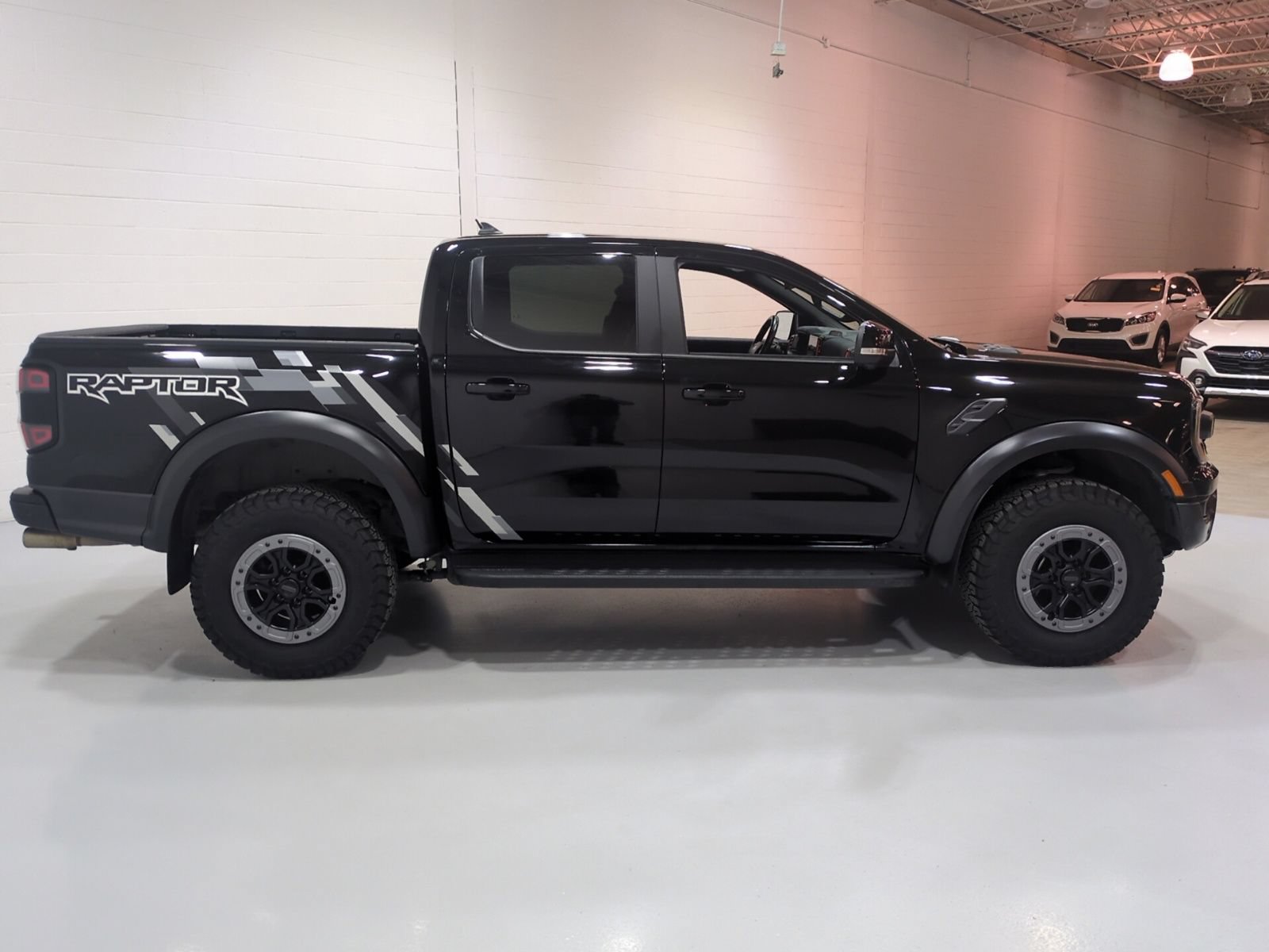 Used 2024 Ford Ranger Raptor AWD/4WD image 2