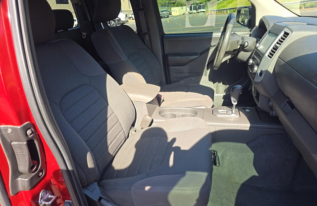 Used 2020 Nissan Frontier S RWD image 8