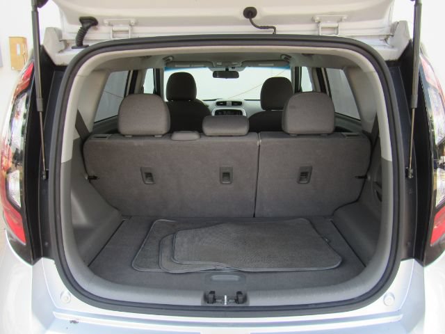 Used 2017 Kia Soul EV-e FWD image 21