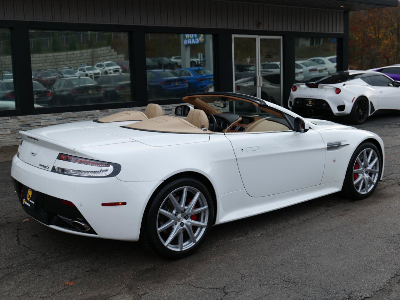 Used 2015 Aston Martin V8 Vantage S RWD image 59