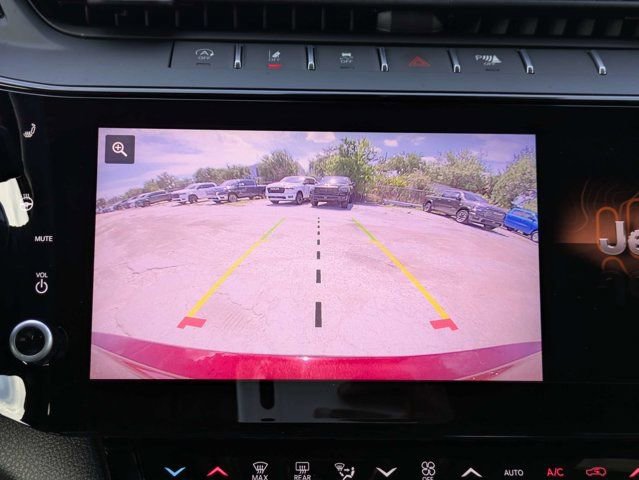 New 2026 Jeep Grand Cherokee L 4WD image 22