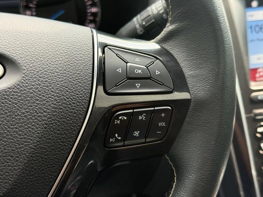 Used 2018 Ford Explorer Platinum AWD/4WD image 21