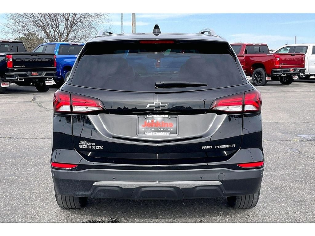 Used 2023 Chevrolet Equinox Premier AWD/4WD image 4