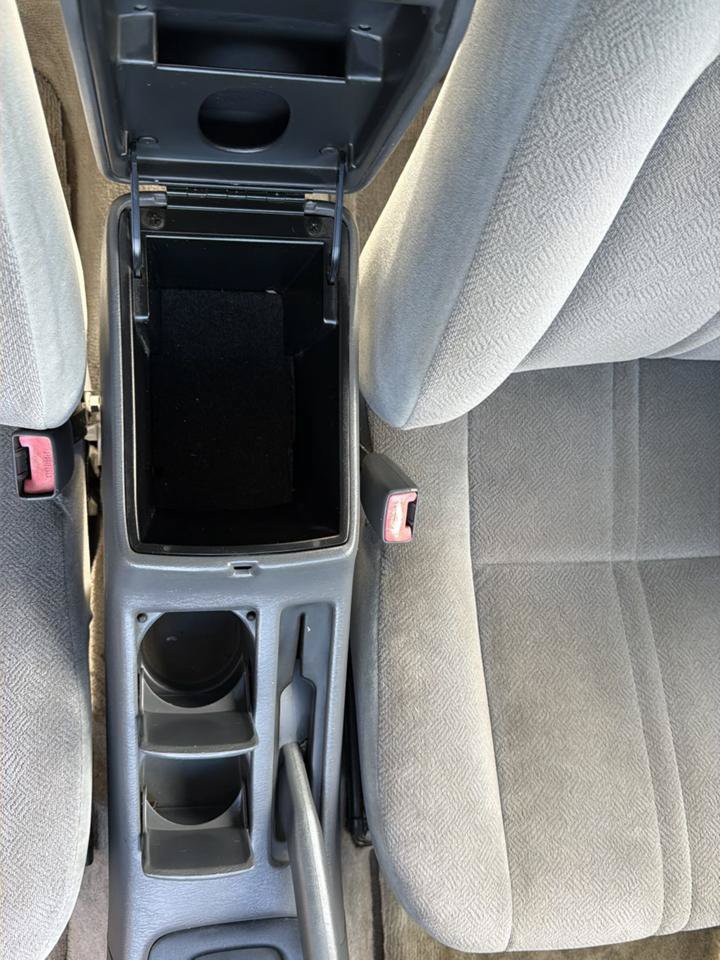 Used 2000 Toyota Camry CE FWD image 33