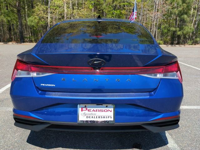 Used 2023 Hyundai Elantra SEL w/ Convenience Package image 5