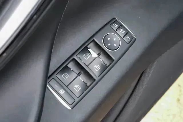 Used 2018 Tesla Model X 100D image 49