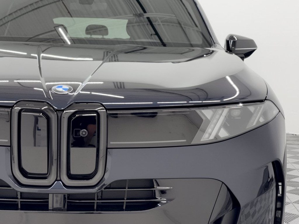 New 2027 BMW X5 xDrive40i w/ M Sport Professional Package AWD/4WD image 12