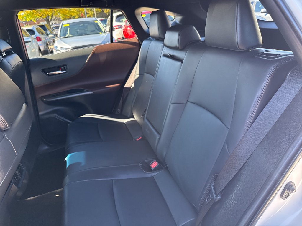 Used 2023 Toyota Venza XLE AWD/4WD image 36