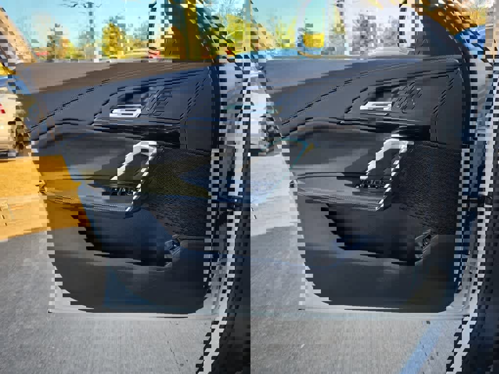 Used 2025 BMW X1 xDrive28i image 19