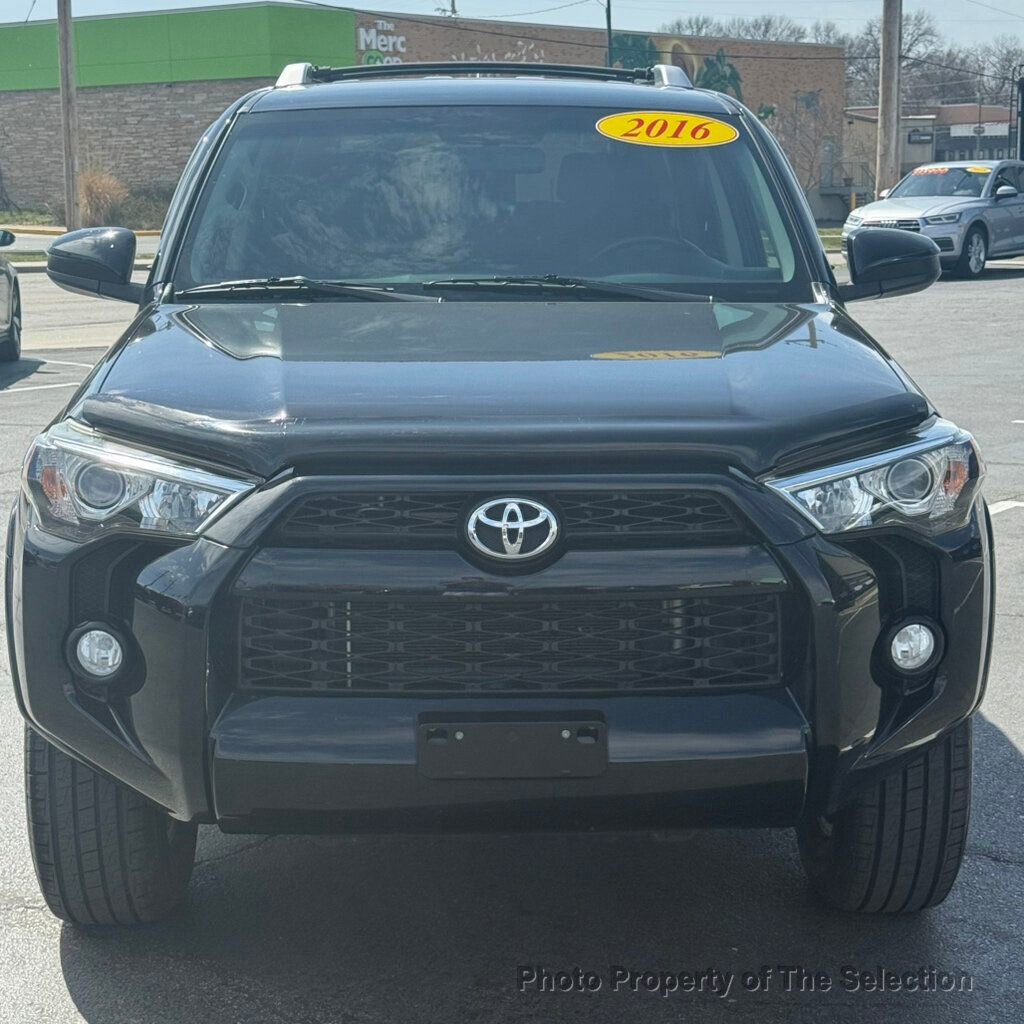 Used 2016 Toyota 4Runner SR5 image 5