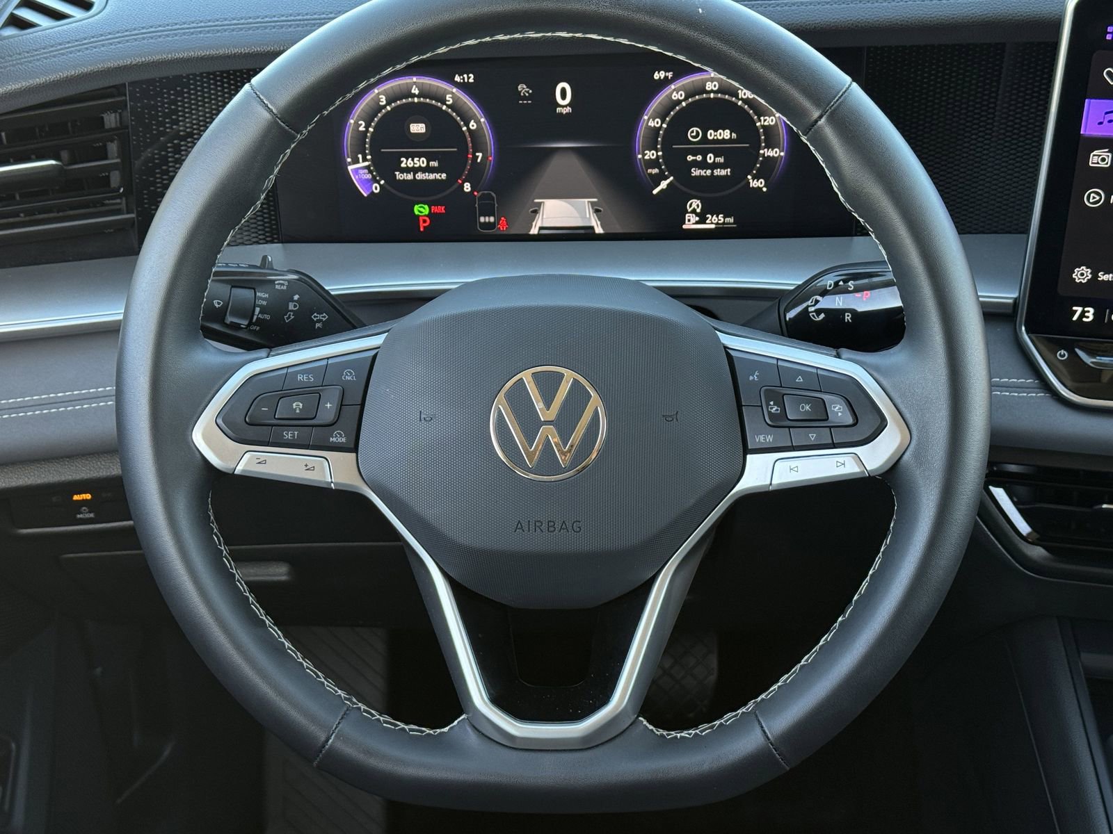 Used 2025 Volkswagen Tiguan SE image 14