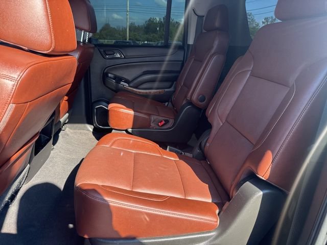 Used 2019 Chevrolet Suburban Premier w/ Premier Plus Edition AWD/4WD image 17